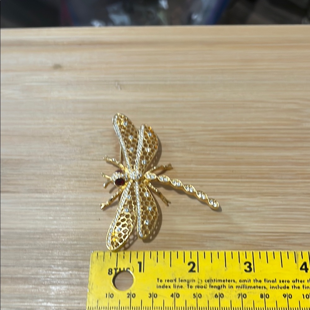 Vintage PS CO 1999 Elegant Gold Dragonfly Brooch with Crystal Accents - Picture 8 of 8